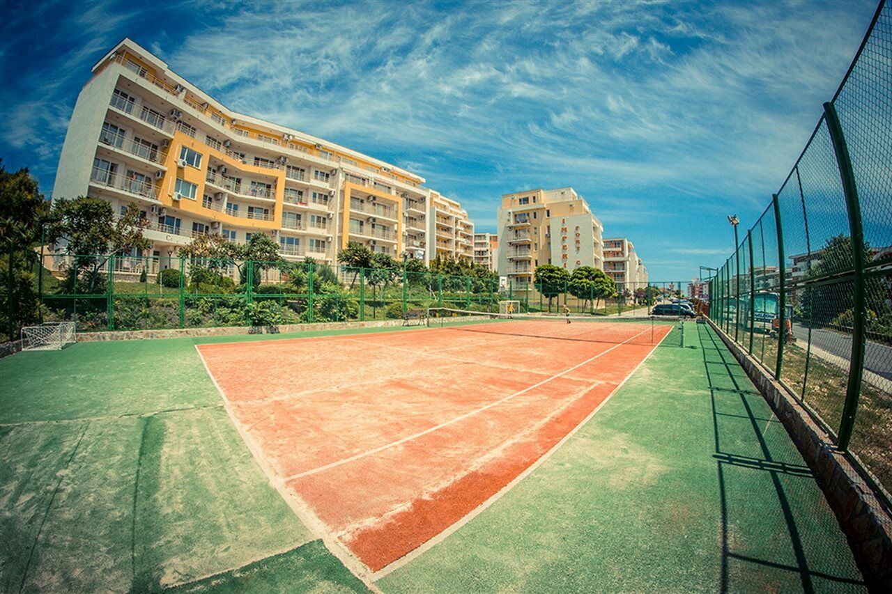 Crown Fort Club Свети-Влас Экстерьер фото